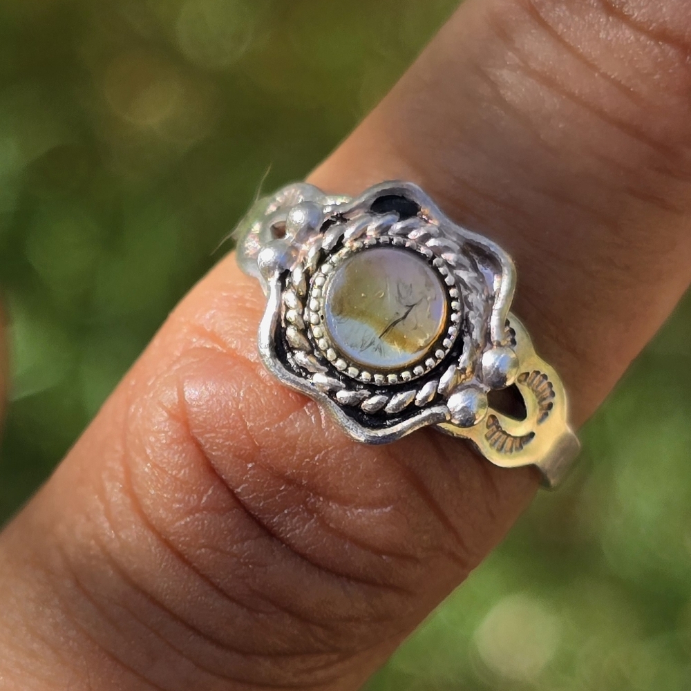 Southwestern vintage 925 sterling silver abalone ring rope stampwork ring